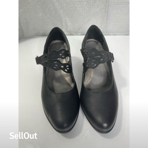 Naot Shoes - Naot Women's Black Leather Mary Jane Pumps Size 7.5 US Block Heel